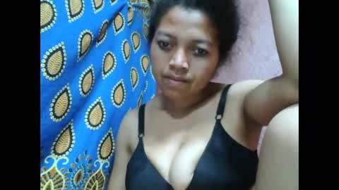 henitsaldy online show from October 2025 07:23:01 PM