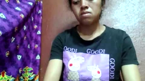 Snapshot of henitsaldy chatting on April 2026 05:15:02 PM henitsaldy online show from April 2026 05:15:02 PM