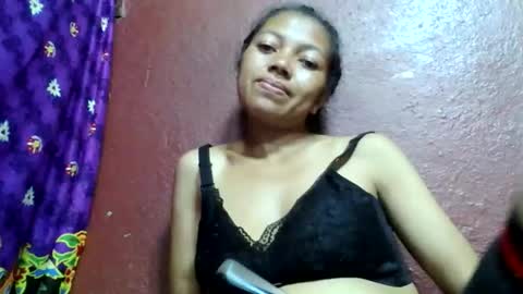Snapshot of henitsaldy chatting on May 2026 06:02:02 PM henitsaldy online show from May 2026 06:02:02 PM