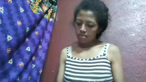 Snapshot of henitsaldy chatting on May 2026 02:24:02 PM henitsaldy online show from May 2026 02:24:02 PM