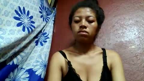 Snapshot of henitsaldy chatting on May 2026 02:30:01 AM henitsaldy online show from May 2026 02:30:01 AM