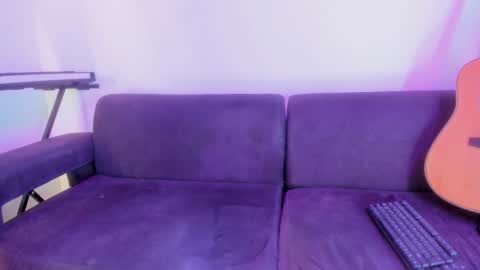 henrik_senn online show from November 2025 11:03:01 PM