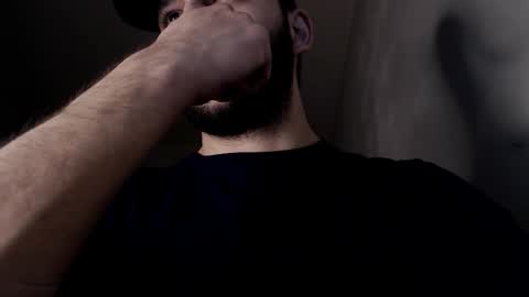 HenryAxe online show from February 2026 10:22:01 AM