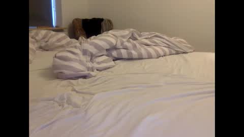 Snapshot of henryhipster chatting on October 2025 06:12:02 AM Henryhipster  sub  spank useme new Europe Twink kiss first fit kinky naughty online show from October 2025 06:12:02 AM