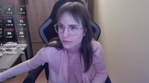 Snapshot of heraluna_ chatting on January 2025 02:39:02 AM HeraLuna  online show from January 2025 02:39:02 AM