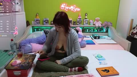 HeraLuna  online show from February 2026 09:53:01 PM