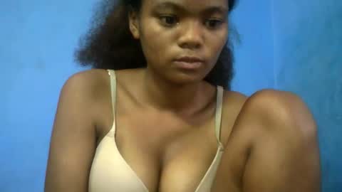 herisse01 online show from April 2026 05:25:02 AM