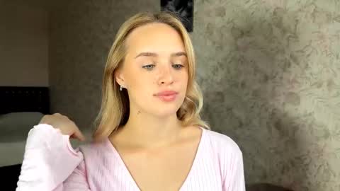 Snapshot of hermiladziekan chatting on September 2025 07:09:02 AM Sylvia online show from September 2025 07:09:02 AM