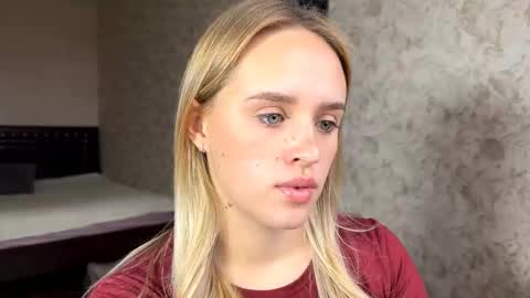 Snapshot of hermiladziekan chatting on October 2025 07:38:01 AM Sylvia online show from October 2025 07:38:01 AM