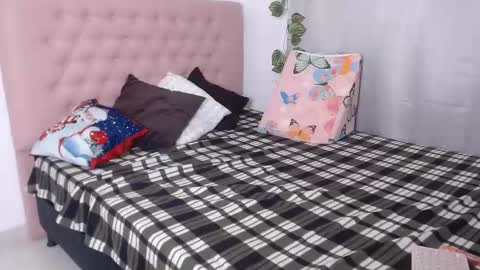 Alana online show from December 2024 01:02:02 AM