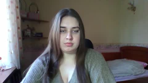 hess_luna_ online show from January 2026 09:25:02 AM