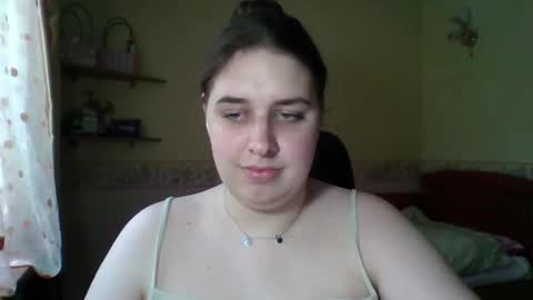 Snapshot of hess_luna_ chatting on June 2026 09:12:01 AM hess_luna_ online show from June 2026 09:12:01 AM