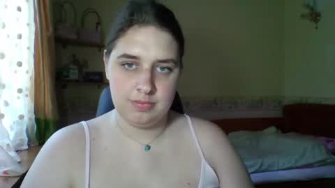 hess_luna_ online show from June 2026 09:07:02 AM