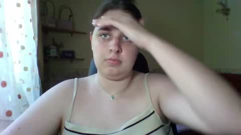 hess_luna_ online show from June 2026 09:03:02 AM