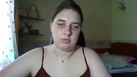 hess_luna_ online show from June 2026 09:10:01 AM