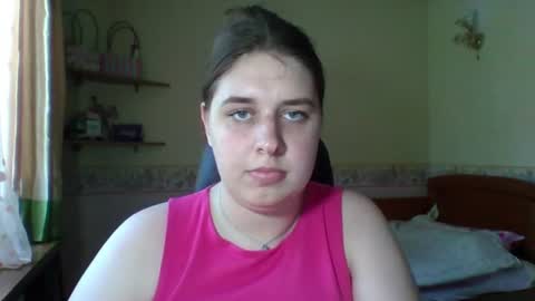 hess_luna_ online show from July 2026 09:04:01 AM