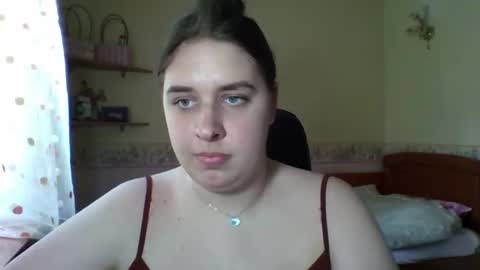 hess_luna_ online show from July 2026 09:02:01 AM