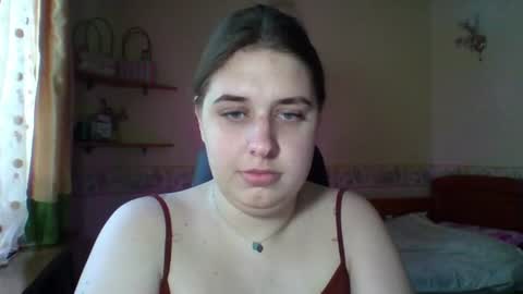 hess_luna_ online show from July 2026 10:21:02 AM
