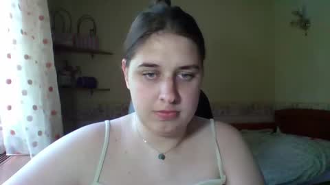 hess_luna_ online show from July 2026 09:07:02 AM