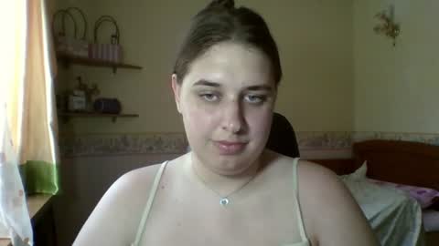 hess_luna_ online show from July 2026 09:05:01 AM