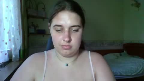 hess_luna_ online show from July 2026 12:48:02 PM