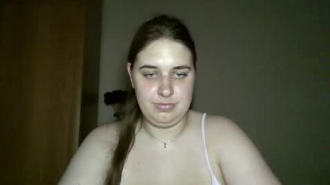hess_luna_ online show from August 2026 09:04:01 AM