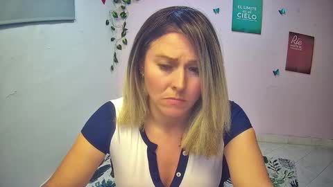 Hestesiaxx online show from February 2026 11:01:02 PM