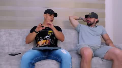 heteros men online show from March 2025 01:40:02 PM