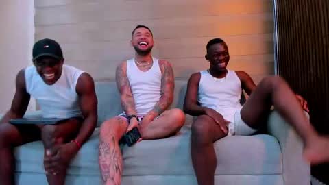 heteros men online show from October 2025 01:51:02 PM