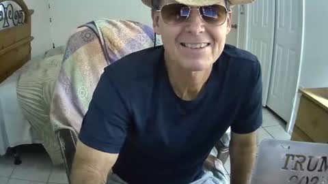 hewes1 online show from January 2025 07:46:01 PM