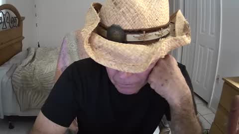 hewes1 online show from February 2025 07:22:02 PM