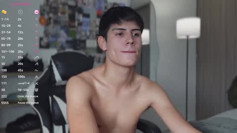 hey_cesard online show from November 2025 04:07:02 PM