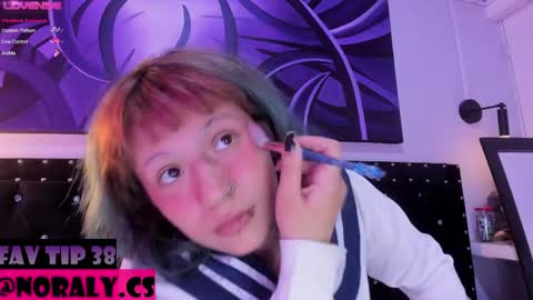 Snapshot of hey_noraly chatting on May 2026 03:02:01 AM Noraly online show from May 2026 03:02:01 AM