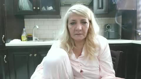 Snapshot of heyheygrey chatting on May 2026 11:39:02 AM Heyheygrey online show from May 2026 11:39:02 AM