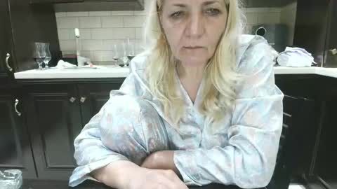 Snapshot of heyheygrey chatting on May 2026 11:43:02 PM Heyheygrey online show from May 2026 11:43:02 PM
