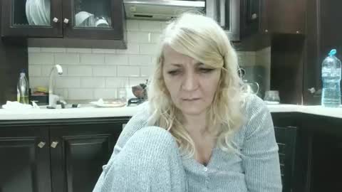 Snapshot of heyheygrey chatting on May 2026 09:32:02 PM Heyheygrey online show from May 2026 09:32:02 PM