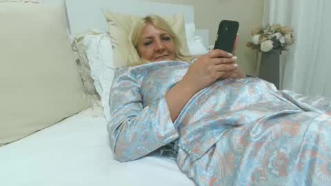 Snapshot of heyheygrey chatting on May 2026 02:31:02 AM Heyheygrey online show from May 2026 02:31:02 AM
