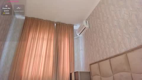 Snapshot of heyheynekoneko chatting on March 2026 05:24:02 AM Maneki-Neko online show from March 2026 05:24:02 AM