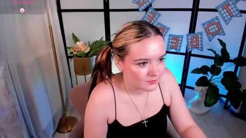 Snapshot of heymarybaby chatting on September 2025 04:13:02 AM Amazing Mary  online show from September 2025 04:13:02 AM