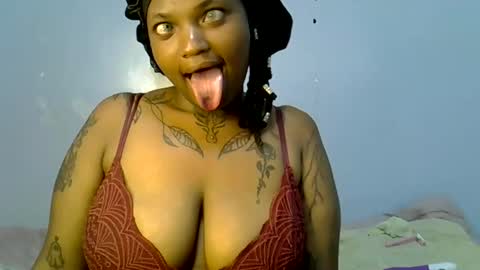 heyybanan online show from March 2025 07:06:01 PM