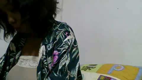 hheritinaa online show from September 2025 11:43:02 AM