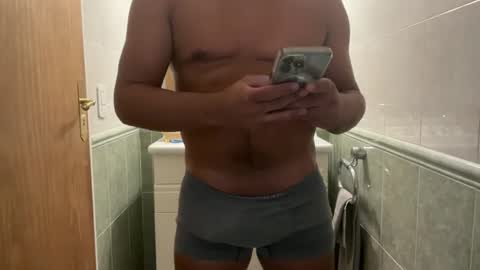 hhernan1 online show from March 2025 05:55:02 AM