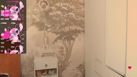 Hiaru online show from September 2025 06:17:01 AM