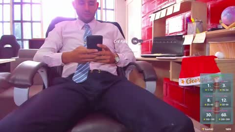 Snapshot of hiddenoffice chatting on December 2024 06:16:01 PM George online show from December 2024 06:16:01 PM