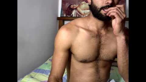 hideonbush online show from November 2025 04:09:02 PM