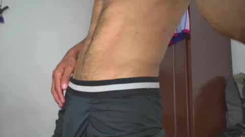 hideonbush online show from April 2026 03:31:02 AM