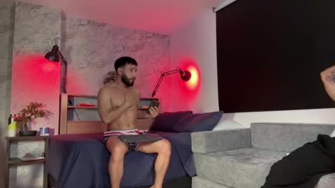 Terry and E online show from September 2025 10:44:01 PM