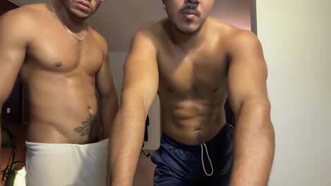 Snapshot of highlatin_guys chatting on February 2026 03:54:01 AM Terry and E online show from February 2026 03:54:01 AM