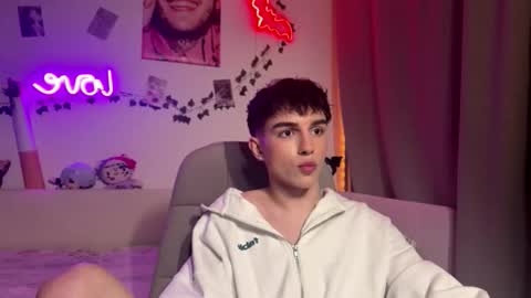 Snapshot of hiidear chatting on February 2026 05:55:01 PM twinkvadusha online show from February 2026 05:55:01 PM