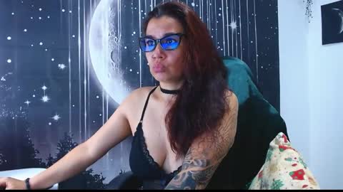 Snapshot of hikaryfire chatting on May 2026 10:43:02 AM hikaryfire online show from May 2026 10:43:02 AM